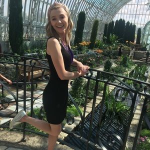 Meet Your Posher, Laura!